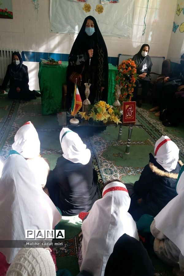 غبارروبی و عطرافشانی مزار شهدای گمنام