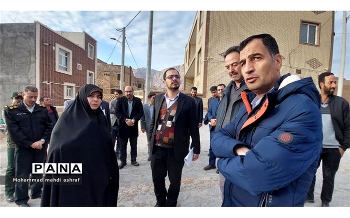 روایت  دوربین خبرنگار پانا از سفر ۱۲ ساعته کاروان خدمت  نایین در روستاهای دهستان بافران