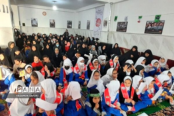 مراسم سومین ساگرد شهادت حاج قاسم سلیمانی توسط دانش‌آموزان دبستان شهید کمانی فشافویه