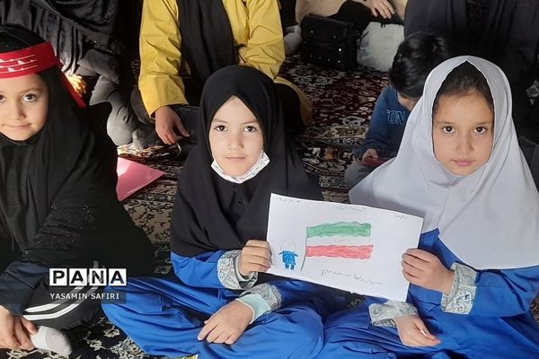 مراسم سومین ساگرد شهادت حاج قاسم سلیمانی توسط دانش‌آموزان دبستان شهید کمانی فشافویه