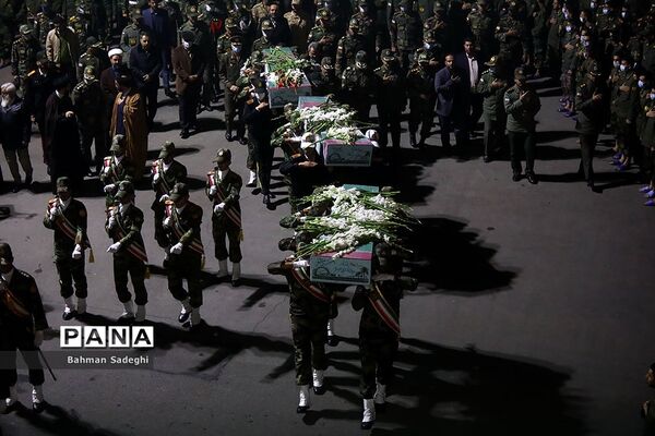 تشییع پیکر سه شهید گمنام در دانشگاه افسری امام علی(ع)