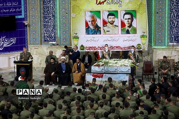 تشییع پیکر سه شهید گمنام در دانشگاه افسری امام علی(ع)