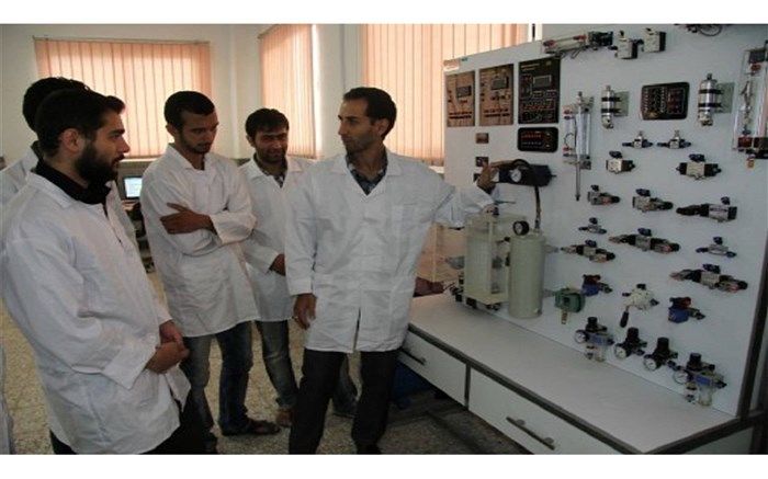 شاغلان بنگاه‌های اقتصادی خراسان جنوبی در 66 دوره مهارتی شرکت کردند