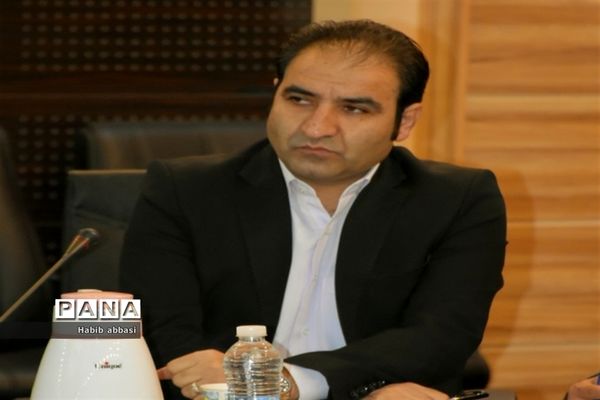 برگزاری نشست موسسان مدارس غیردولتی در صفادشت