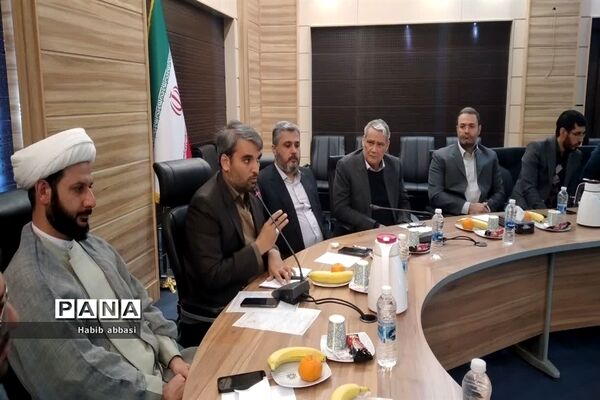 برگزاری نشست موسسان مدارس غیردولتی در صفادشت