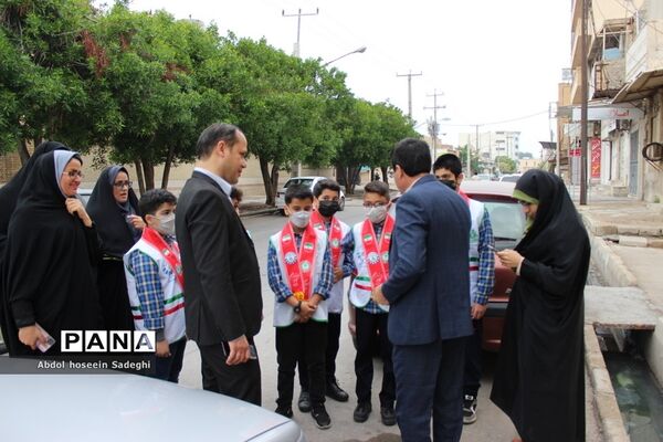 دیدار دانش‌آموزان تشکل‌های دانش‌آموزی با رئیس و کارکنان نهضت سوادآموزی استان بوشهر