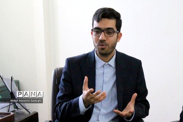 دیدار دانش‌آموزان تشکل‌های دانش‌آموزی با رئیس و کارکنان نهضت سوادآموزی استان بوشهر