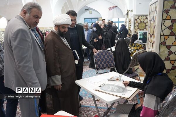 رویداد هنری با برگزاری نمایشگاه عکس و پوستر حاج قاسم سلیمانی در پیشوا