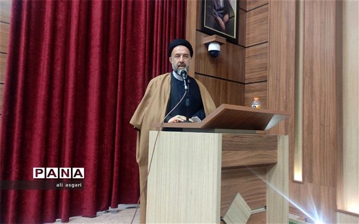 بصیرت و تشخیص حق از باطل، ضرورت انکارناپذیر زمان کنونی است