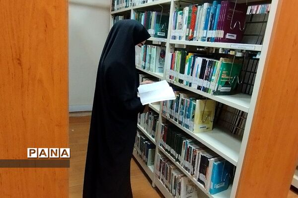 بازدید از کتابخانه فرهنگ‌سرای قلم در بهارستان2