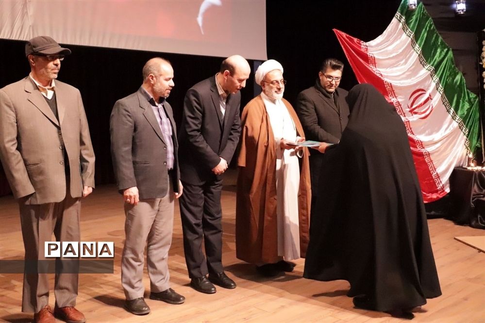 همایش «بصیرت و مقاومت» به‌مناسبت سالگرد حماسه ۹دی و سومین سالگرد شهادت سردار شهید سلیمانی