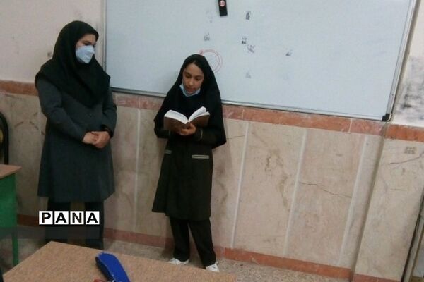 فعالیت‌های قرآنی در هنرستان مبتکران رودهن