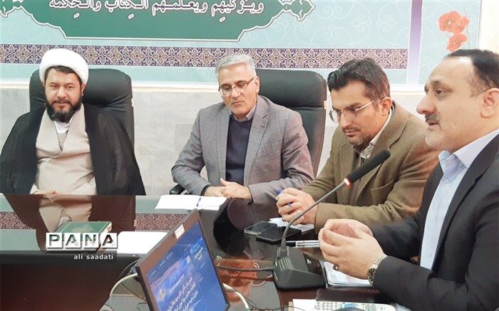 بررسی فعالیت‌ها و رویکردهای سواد آموزی در کلات