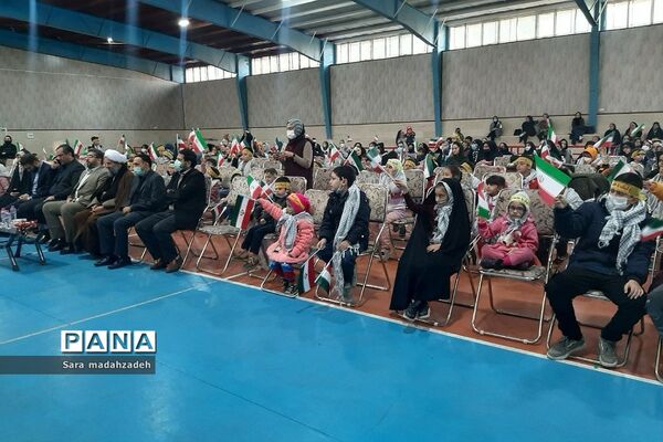 همایش سربازان کوچک سردار دلها در شهرستان قرچک