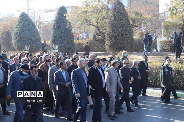تشییع پیکر شهید گمنام ومراسم خاکسپاری در اردوگاه ثامن الحجج (ع)مشهد