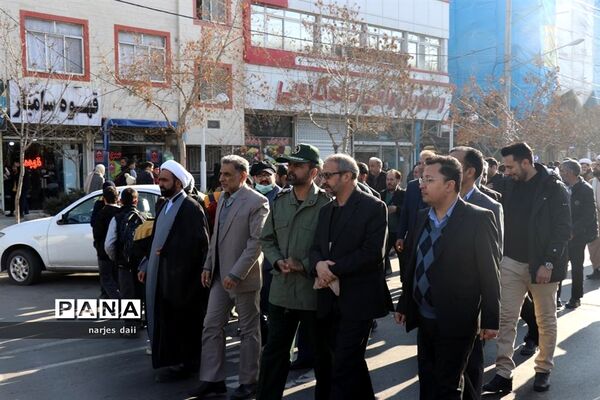 تشییع پیکر شهید گمنام ومراسم خاکسپاری در اردوگاه ثامن الحجج (ع)مشهد