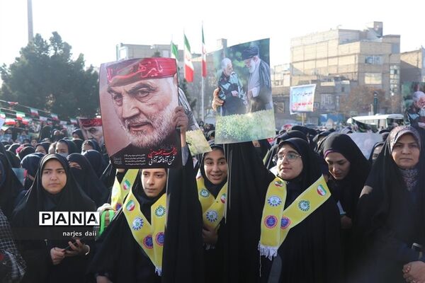 تشییع پیکر شهید گمنام ومراسم خاکسپاری در اردوگاه ثامن الحجج (ع)مشهد