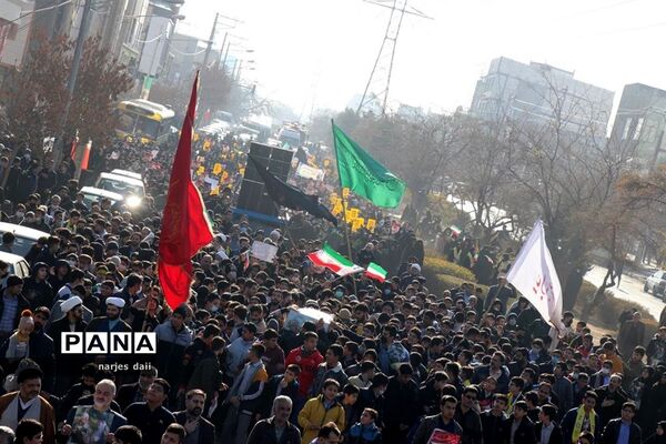 تشییع پیکر شهید گمنام ومراسم خاکسپاری در اردوگاه ثامن الحجج (ع)مشهد