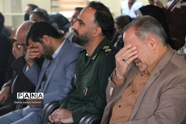 تشییع شهدای گمنام در اداره آموزش‌و‌پرورش پاکدشت