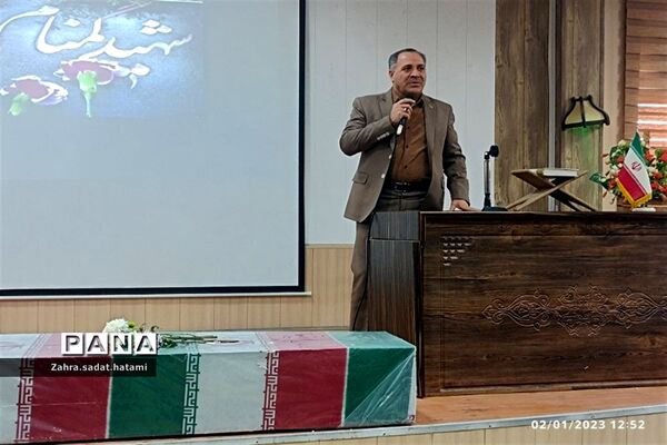 تشییع شهدای گمنام در اداره آموزش‌و‌پرورش پاکدشت
