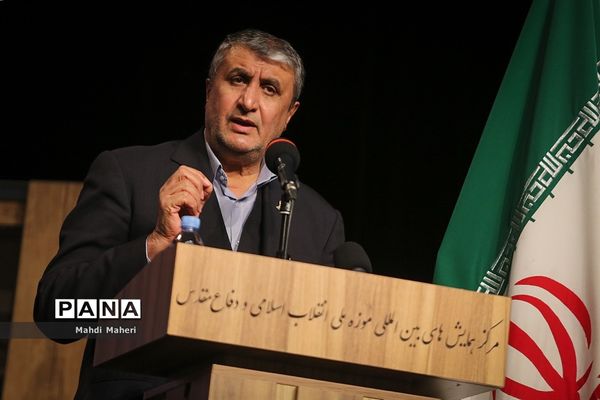 اختتامیه دومین یادواره روایتگری سردار مقاومت « نشان سلیمانی »