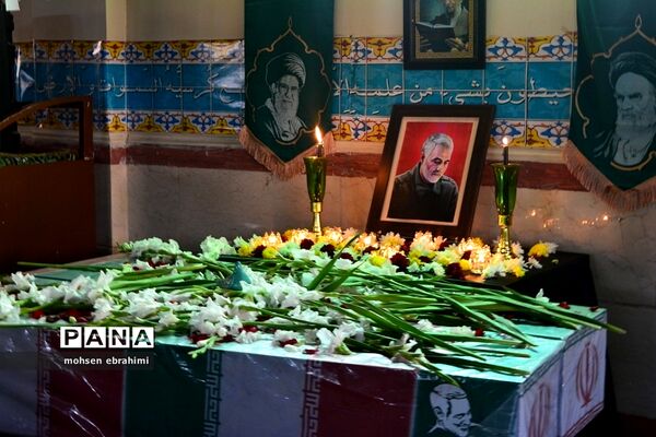تشییع پیکر شهدای گمنام در اداره آموزش و پرورش شهرستان شهریار