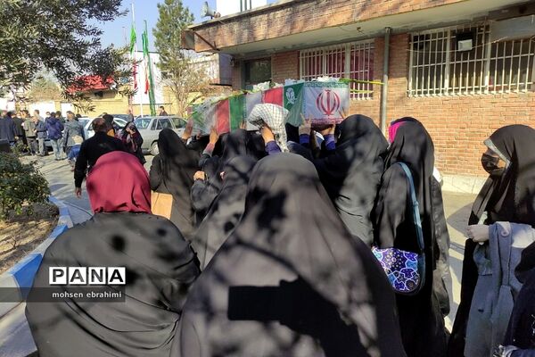تشییع پیکر شهدای گمنام در اداره آموزش و پرورش شهرستان شهریار
