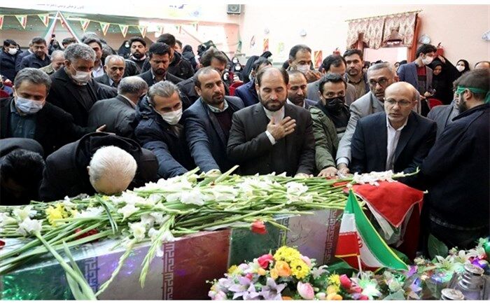 استقبال باشکوه فرهنگیان نواحی یک و دو اردبیل از شهید گمنام