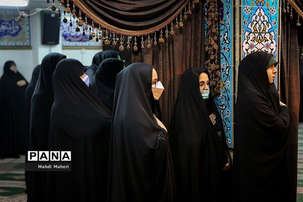 تشییع پیکر شهید گمنام در ساختمان علاقه‌مندان وزارت آموزش و پرورش