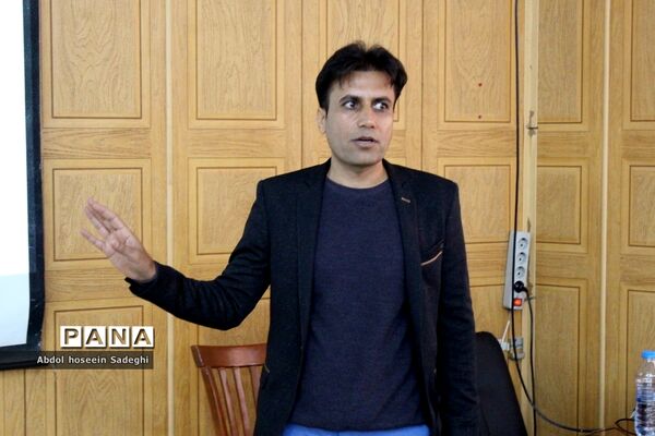 کارگاه آموزشی سواد دیجیتال، علوم رایانه و مهارت برنامه‌نویسی در بوشهر