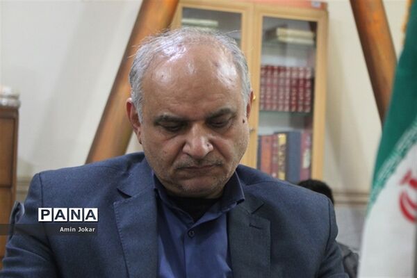 مراسم تکریم و معارفه مدیر کتابخانه دانش‌آموز در شیراز