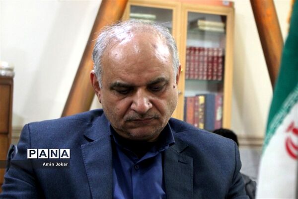 مراسم تکریم و معارفه مدیر کتابخانه دانش‌آموز در شیراز