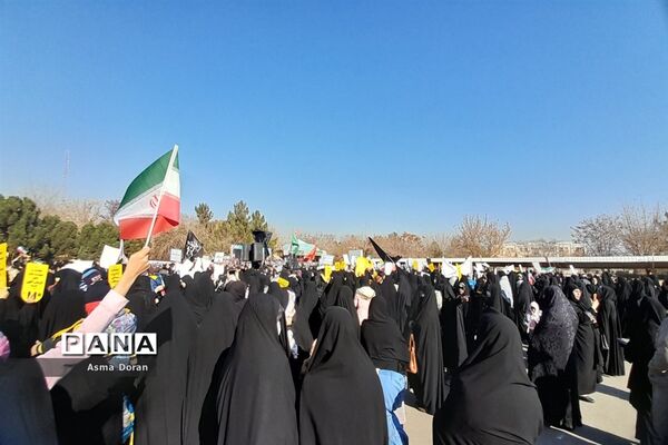 اجتماع بزرگ سربازان حاج قاسم در مشهد مقدس