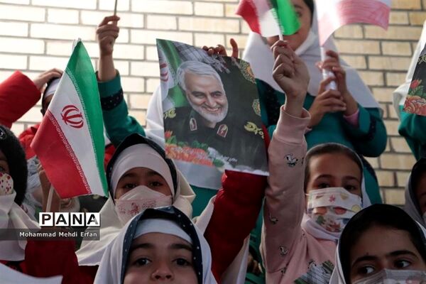 تجدید میثاق دانش‌آموزان آباده با سردار دل‌ها