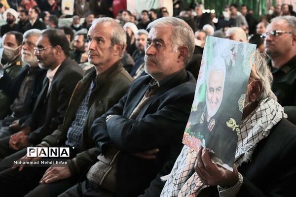 تجدید میثاق دانش‌آموزان آباده با سردار دل‌ها