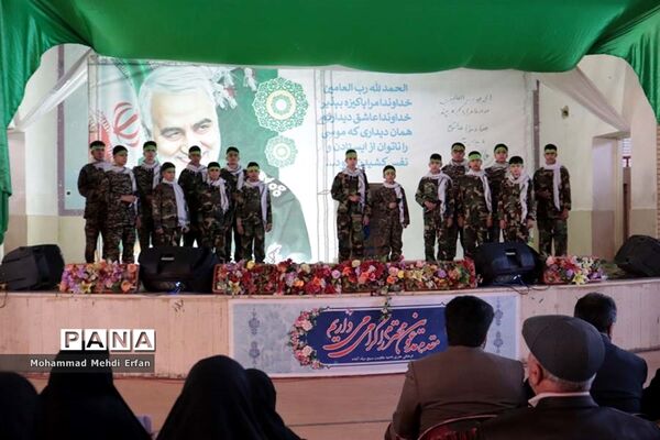 تجدید میثاق دانش‌آموزان آباده با سردار دل‌ها