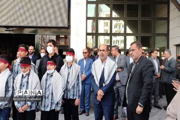 تجدید پیمان فرزندان حاج قاسم با شهدا در شیراز