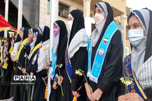 تجدید پیمان فرزندان حاج قاسم با شهدا در شیراز