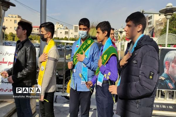 تجدید پیمان فرزندان حاج قاسم با شهدا در شیراز