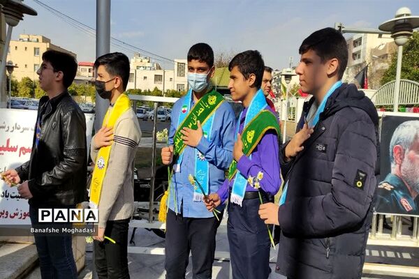 تجدید پیمان فرزندان حاج قاسم با شهدا در شیراز