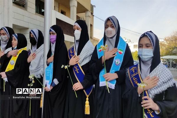 تجدید پیمان فرزندان حاج قاسم با شهدا در شیراز