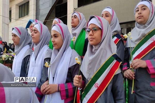 تجدید پیمان فرزندان حاج قاسم با شهدا در شیراز