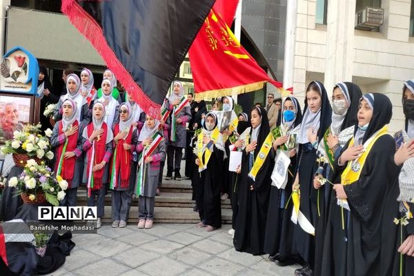 تجدید پیمان فرزندان حاج قاسم با شهدا در شیراز