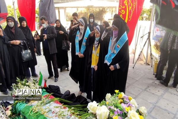 تجدید پیمان فرزندان حاج قاسم با شهدا در شیراز