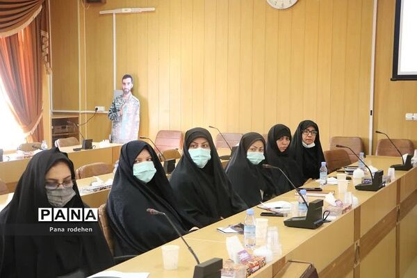 برگزاری چهارمین قرارگاه جوانی جمعیت و تحکیم خانواده در شهرستان دماوند