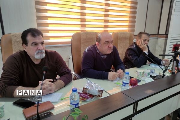 نشست خبری مدیر آموزش و پرورش شهرستان شهریار با اصحاب رسانه