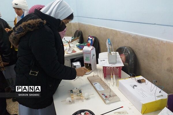 بازدید دانش‌آموزان دبستان ایثار۳  از پژوهش‌سرای جابربن حیان فشافویه