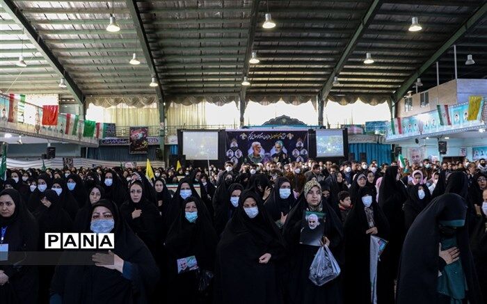 هم‌خوانی سرودهای رفیق شهیدم و سلام فرمانده در شهرستان اقلید