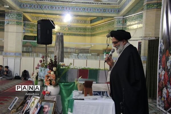 مراسم وداع با 2 شهید‌ گمنام در ورامین