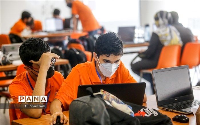 ثروت جامعه، داشتن نیروی انسانی متخصص است که تربیت آن از مدارس آغاز می‌شود